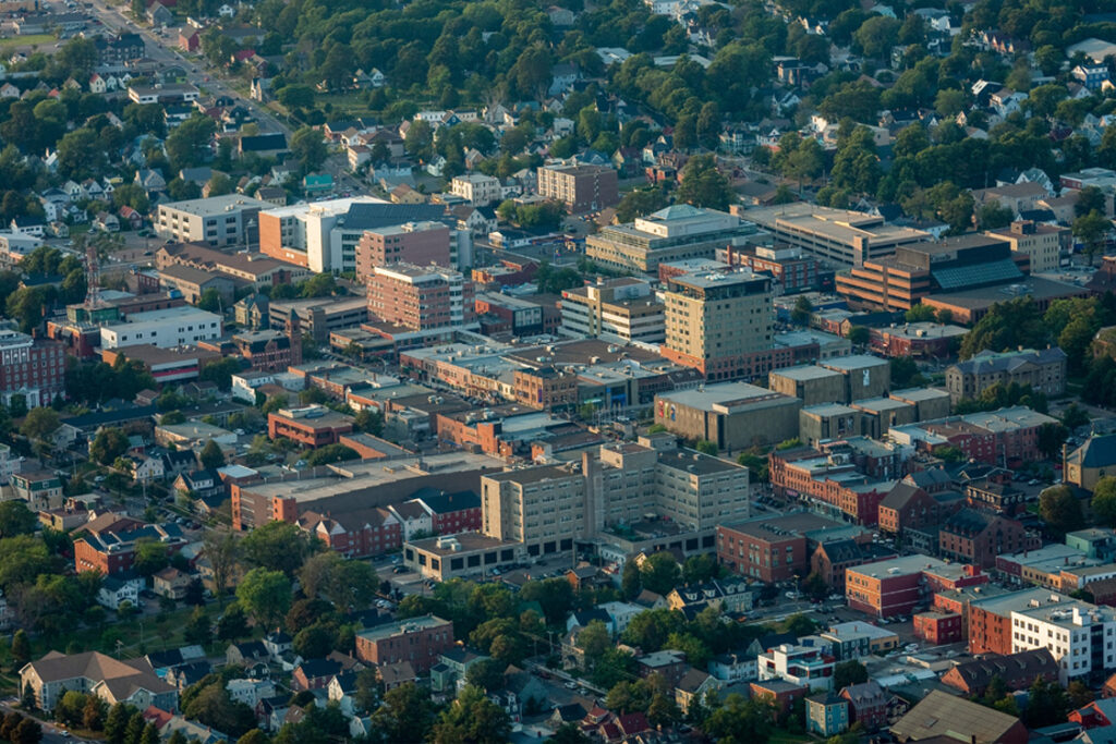 Stratford, une communauté côtière de l'Île-du-Prince-Édouard, offre un front de mer pittoresque, des quartiers modernes et un accès facile à la ville.